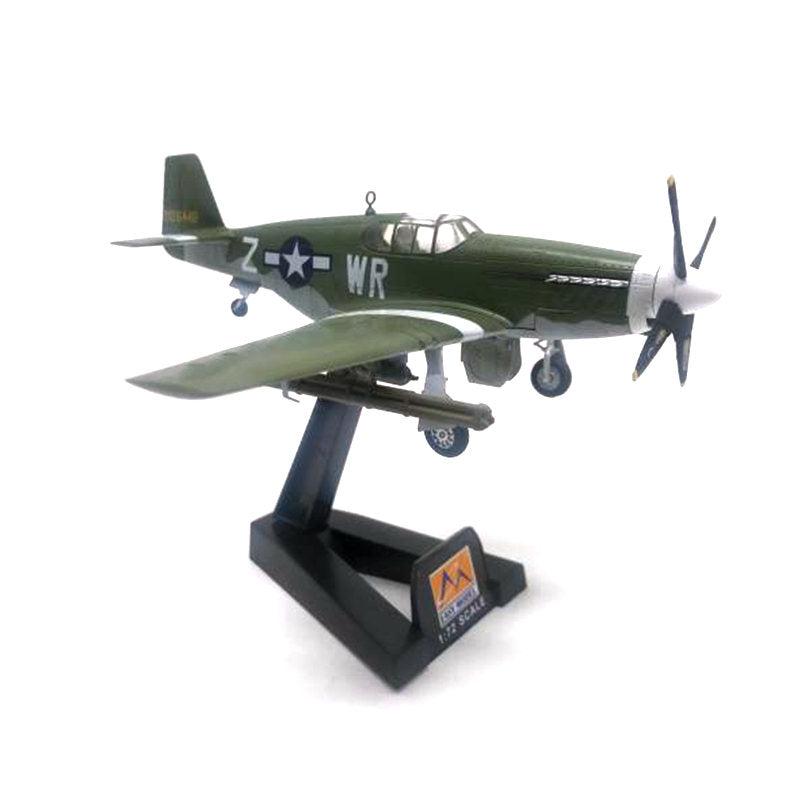 prebuilt 1/72 scale P-51B Mustang aircraft model 36357
