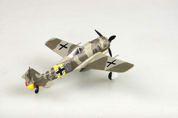 prebuilt 1/72 scale Fw 190 A-6 fighter aircraft model 36402