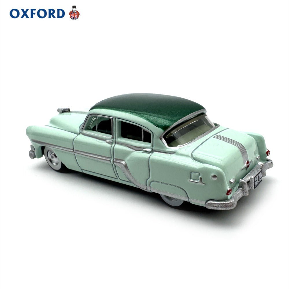 1/87 Scale 1954 Pontiac Chieftain Green Diecast Model Car
