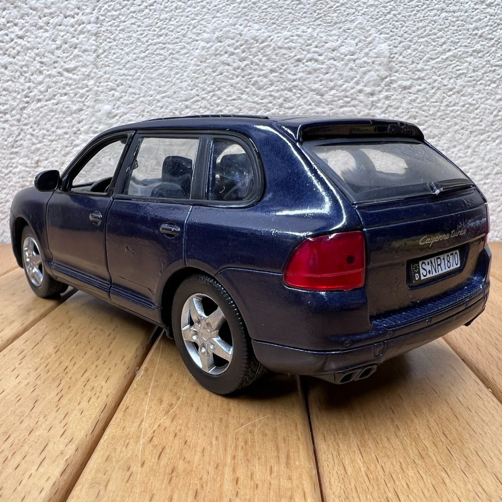 1/32 Scale 2004 Porsche Cayenne Turbo Luxury Crossover SUV Diecast Model Car