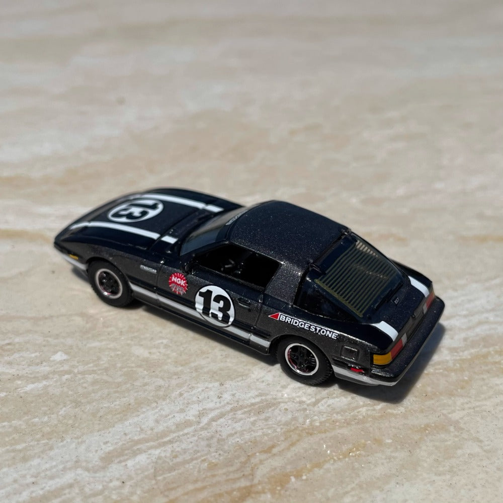 1/64 Scale Mazda RX-7 Sports Car Diecast Model