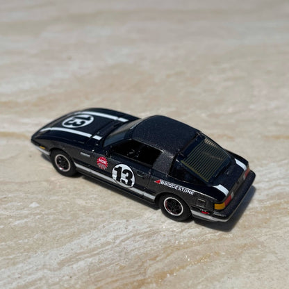 1/64 Scale Mazda RX-7 Sports Car Diecast Model