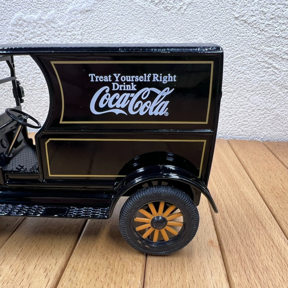 1/24 Scale 1917 Ford Model T Diecast Model Car