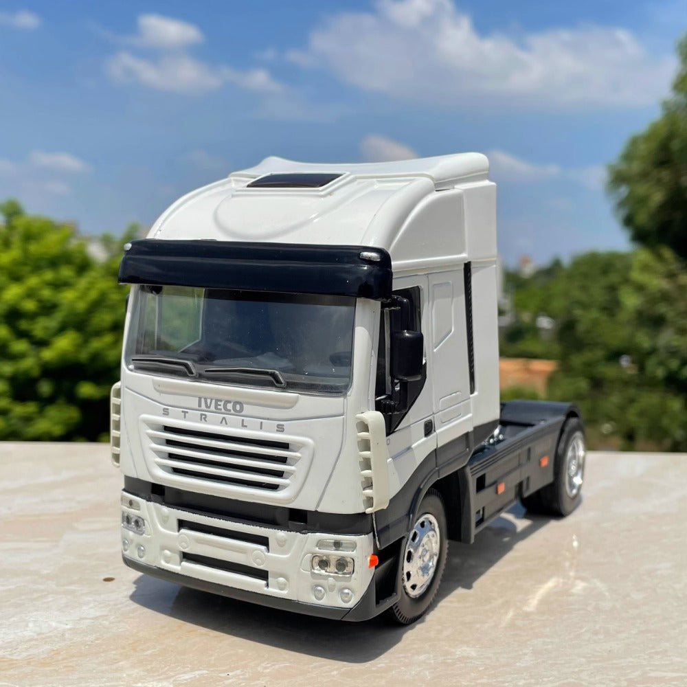 1/32 Scale Iveco Stralis Heavy Duty Truck Diecast Model Car