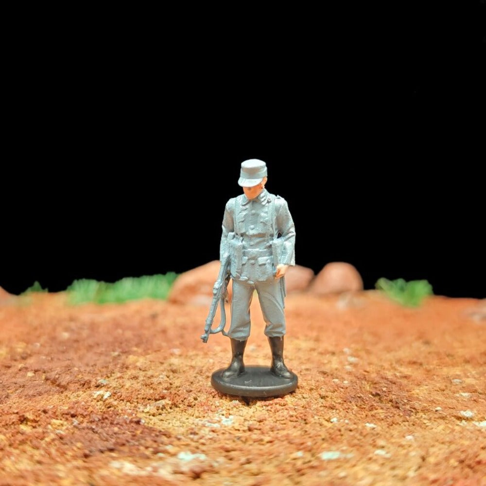 1/72 Scale WWII German Army Soldiers Painted Figures for Model Dioramas