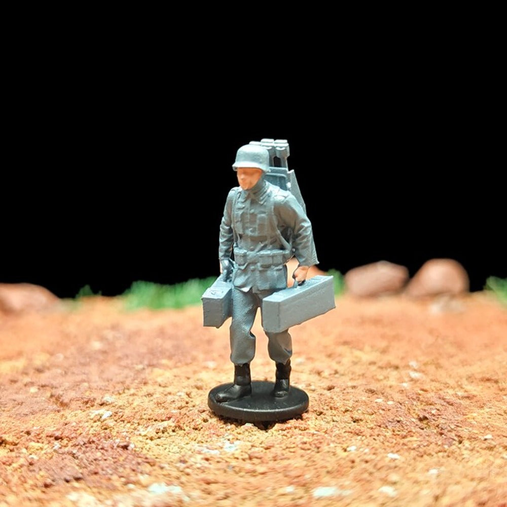 1/72 Scale WWII German Soldiers Painted Miniature Figures Set for Model Dioramas
