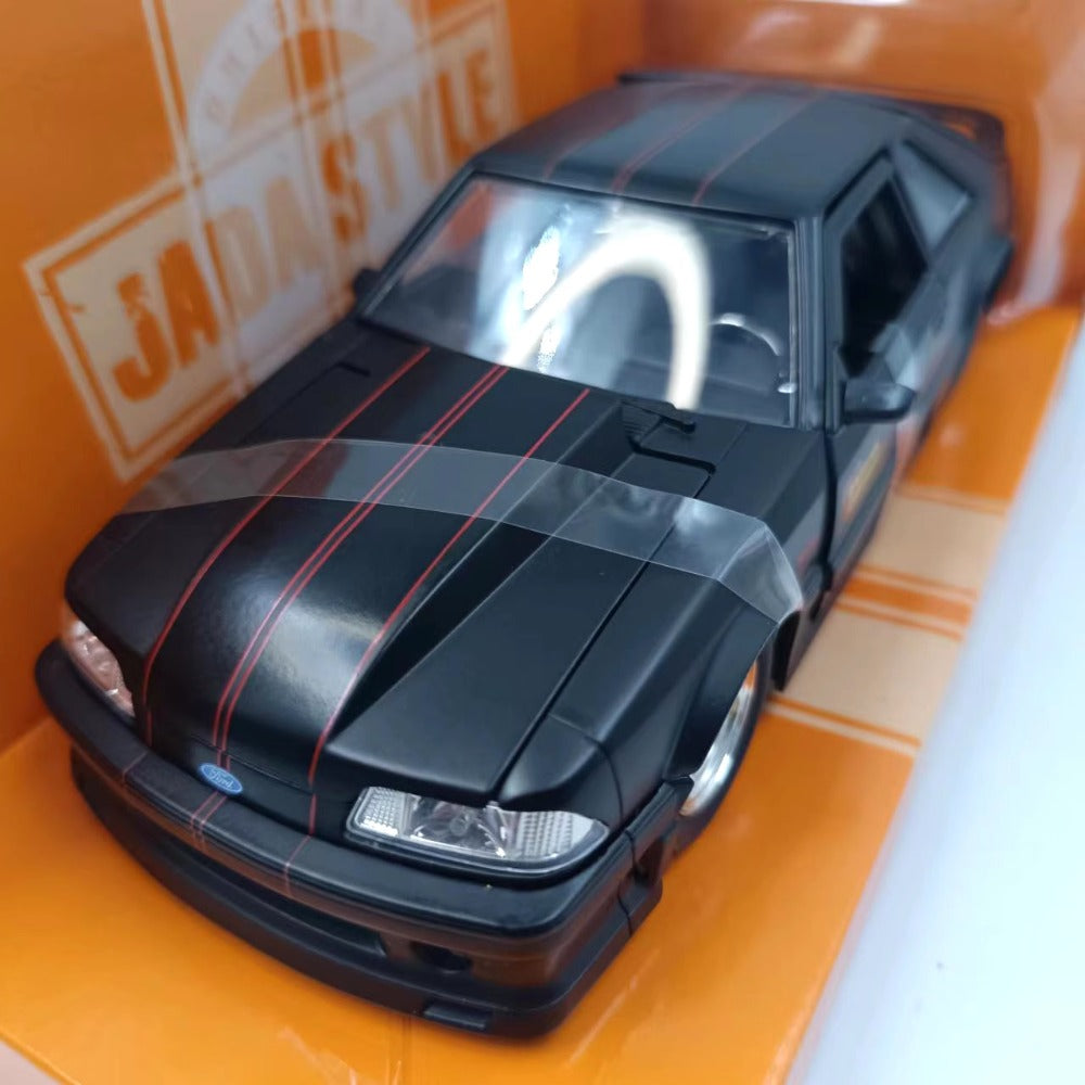1/24 Scale 1989 Ford Mustang GT Diecast Model Car