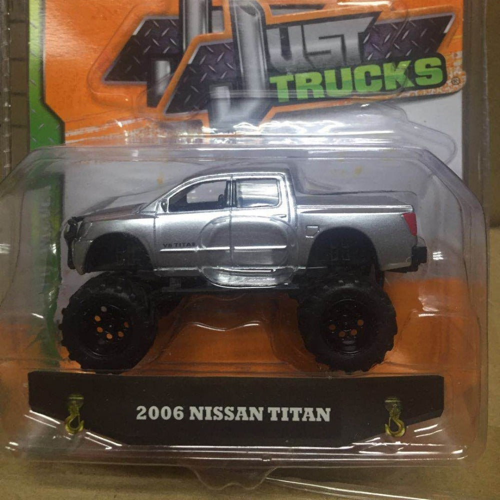 1/64 Scale 2006 Nissan Titan Monster Truck Diecast Model Car