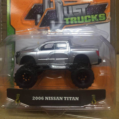 1/64 Scale 2006 Nissan Titan Monster Truck Diecast Model Car