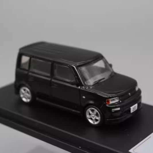 1/64 Scale 2000 Toyota bB XP30 Mini MPV Diecast Model Car