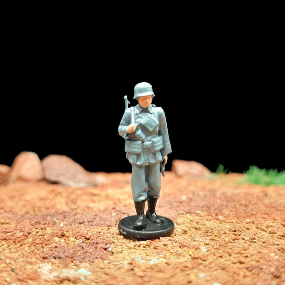 1/72 Scale WWII German Army Soldiers Painted Figures Set for Model Dioramas
