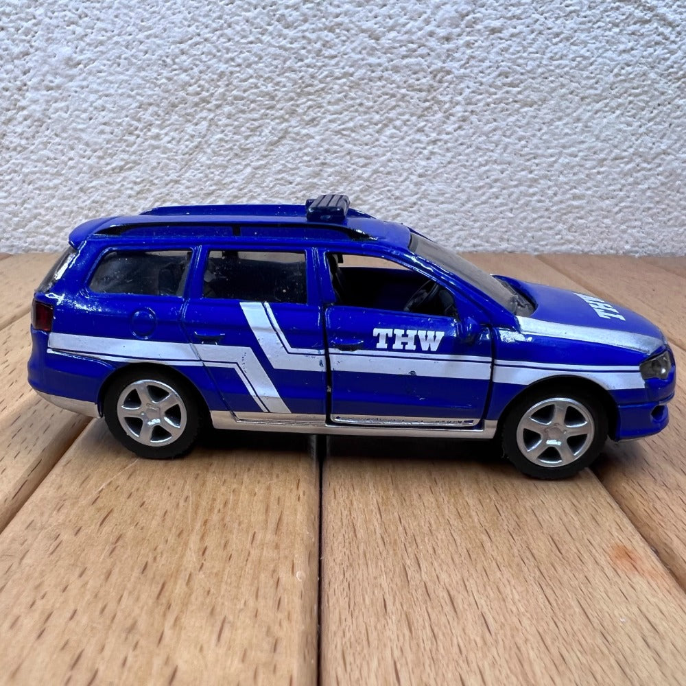 1/64 Scale Volkswagen Passat 2.0 FSI Technisches Hilfswerk Diecast Model Car