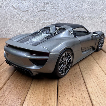 1/18 Scale Porsche 918 Spyder Sports Car Diecast Model