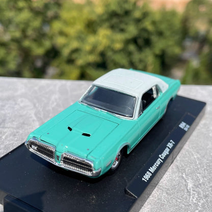 1/64 Scale 1968 Mercury Cougar XR-7 Pony Car Diecast Model