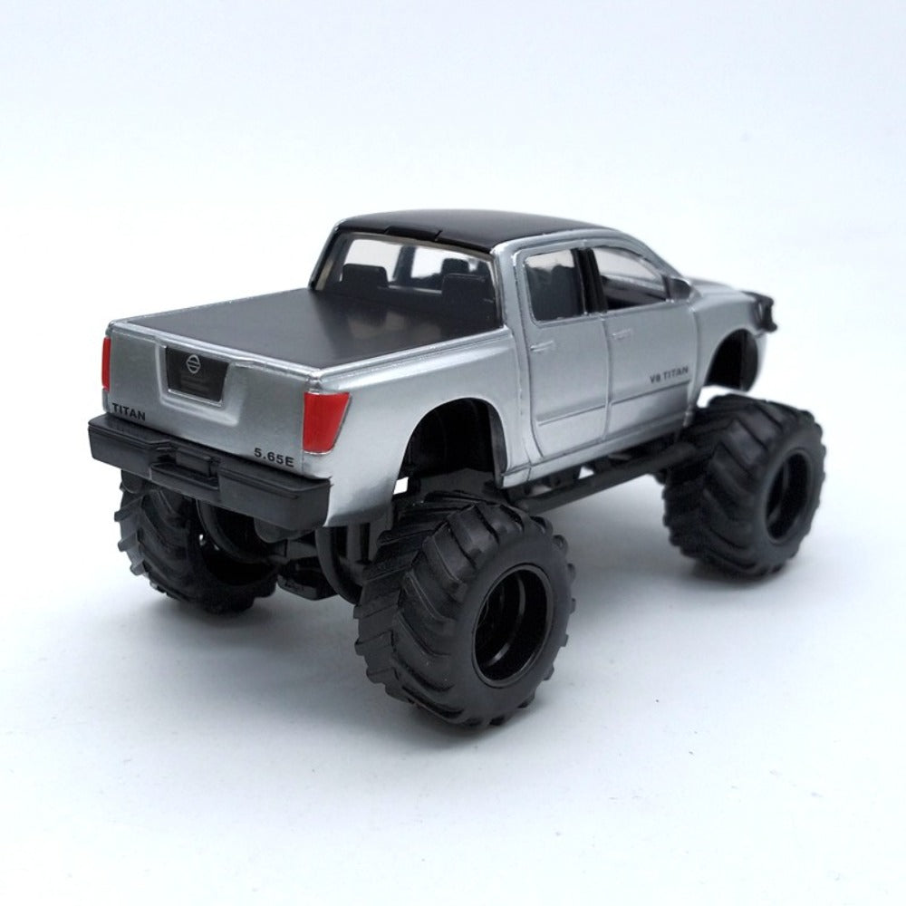 1/64 Scale 2006 Nissan Titan Monster Truck Diecast Model Car