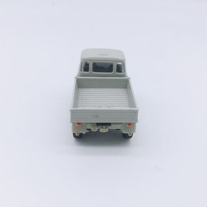 1/87 Scale Mercedes-Benz Pickup Truck Diecast Model Car