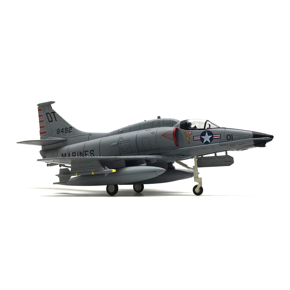 1/72 Scale US Marine Corps Douglas A-4 Skyhawk Attack Aircraft Diecast Model