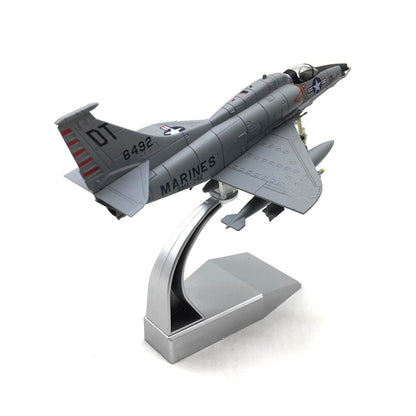 1/72 Scale US Marine Corps Douglas A-4 Skyhawk Attack Aircraft Diecast Model
