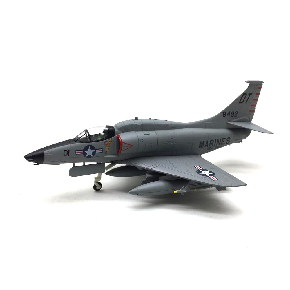 1/72 Scale US Marine Corps Douglas A-4 Skyhawk Attack Aircraft Diecast Model