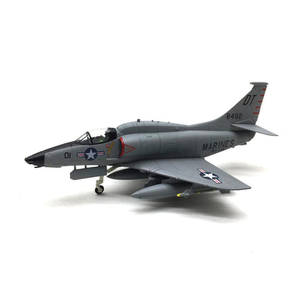 1/72 Scale US Marine Corps Douglas A-4 Skyhawk Attack Aircraft Diecast Model