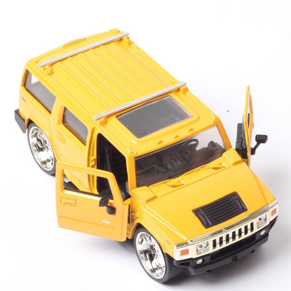 1/32 Scale 2003 Hummer H2 Off-Road Sport Utility Vehicle Diecast Model Car