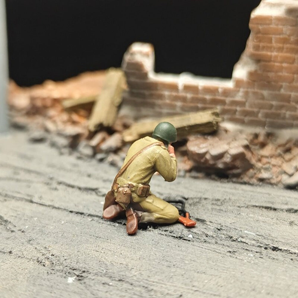 1/72 Scale WWII Soviet Soldiers Painted Figures for Model Dioramas