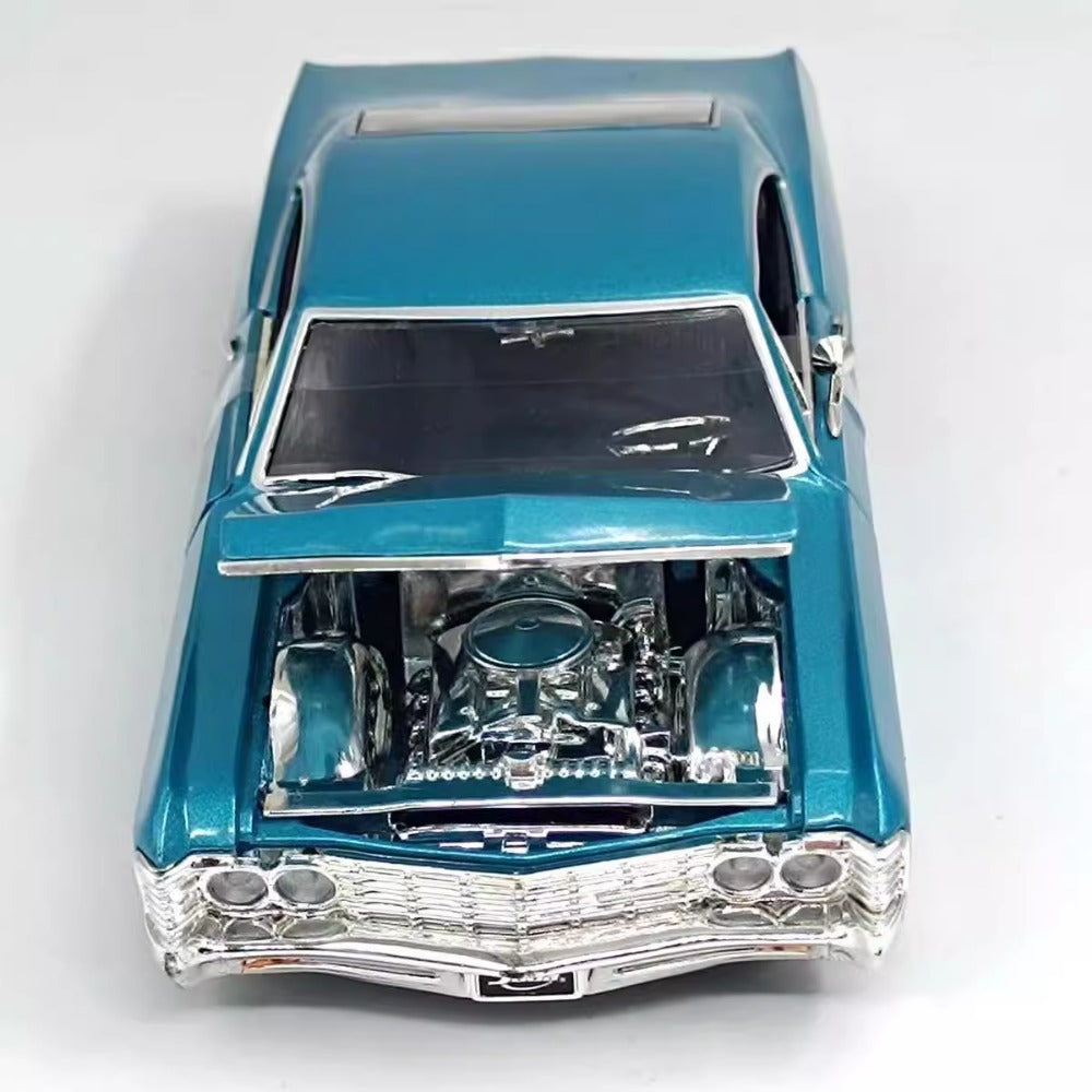 1/24 Scale 1967 Chevrolet Impala Diecast Model Car