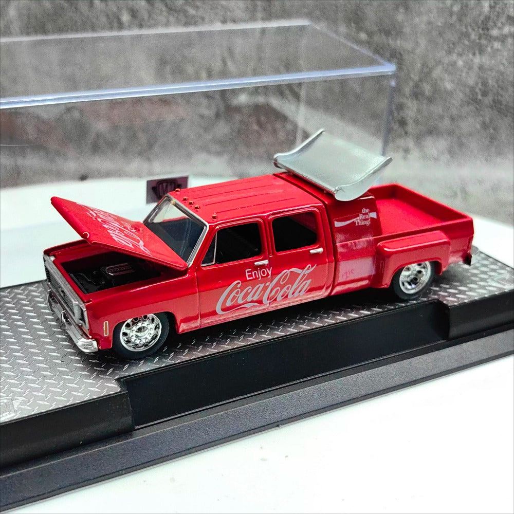 1/64 Scale 1973 Chevrolet Cheyenne Super 30 Coca-Cola Truck with Turbo Wing Diecast Model Car
