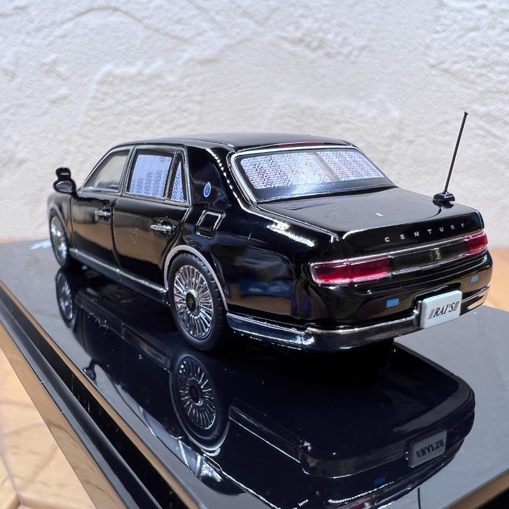 1/64 Scale Toyota Century Luxury Car Diecast Model