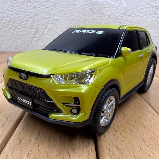 1/30 Scale Toyota Raize SUV Diecast Model Car Plastic
