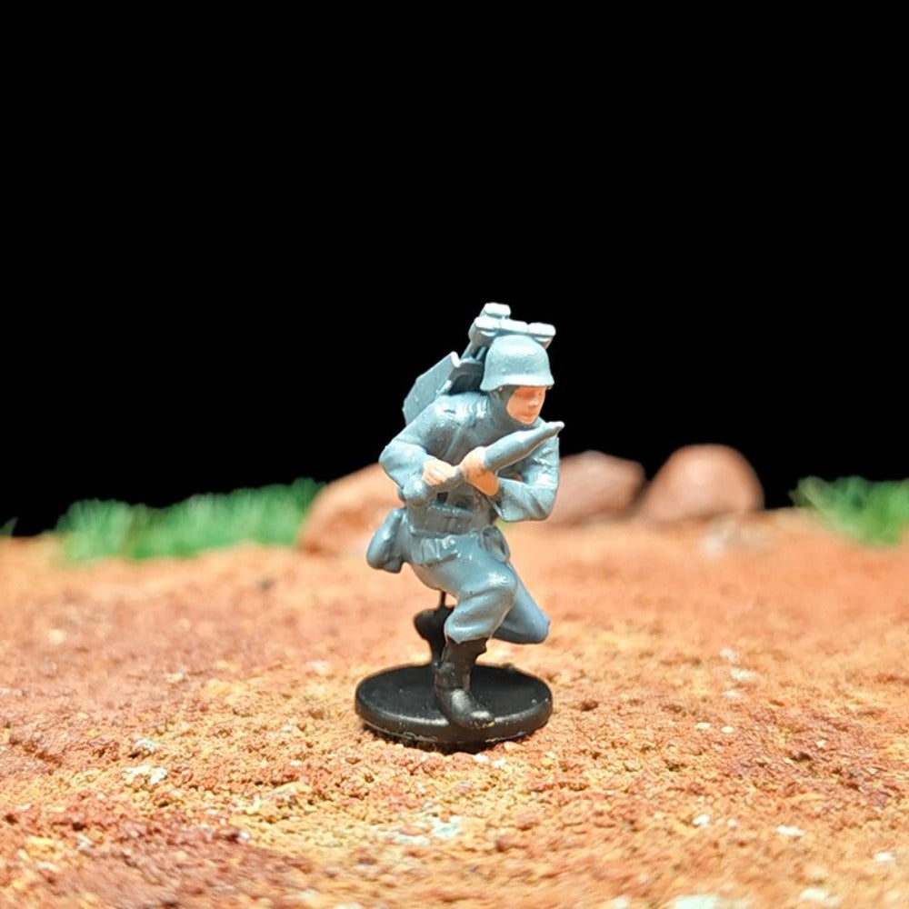 1/72 Scale WWII German Army Soldiers Painted Figures for Model Dioramas