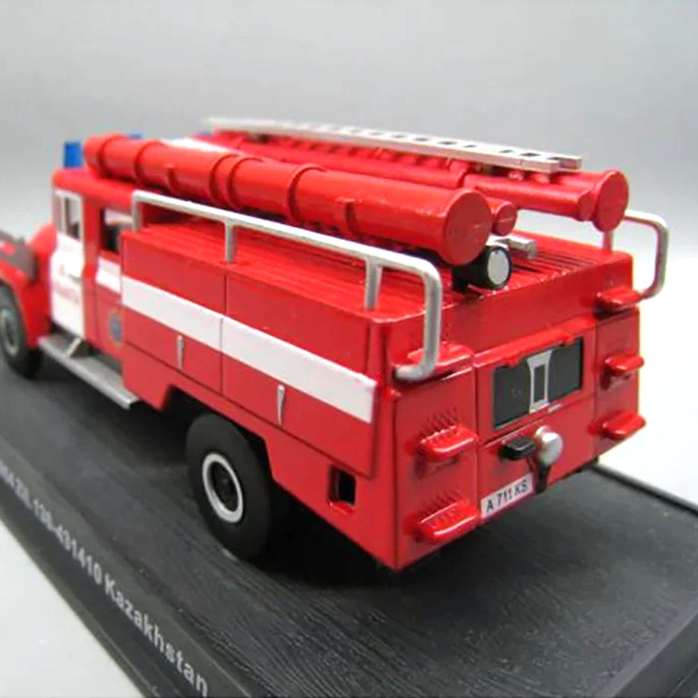 1964 ZIL-130 Fire Engine 1/57 Scale Diecast Model