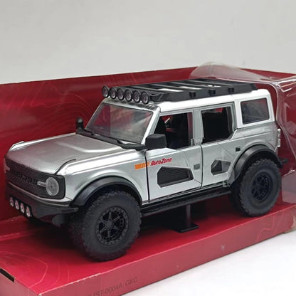 1/24 Scale 2021 Ford Bronco SUV Diecast Model Car