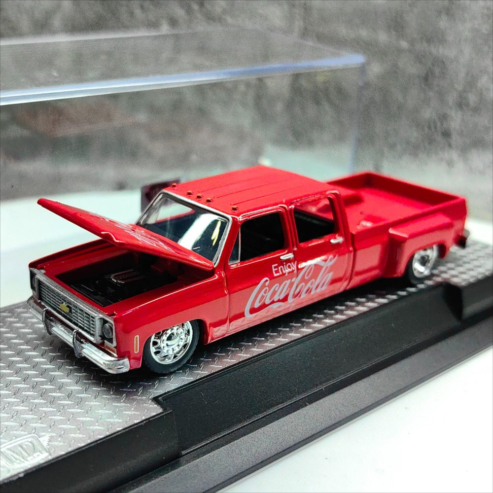 1/64 Scale 1973 Chevrolet Cheyenne Super 30 Coca-Cola Truck with Turbo Wing Diecast Model Car