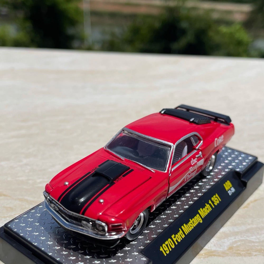 1/64 Scale 1970 Ford Mustang Mach 1 Diecast Model Car