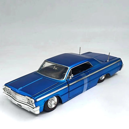 1/24 Scale 1964 Chevrolet Impala Lowrider Diecast Model Car