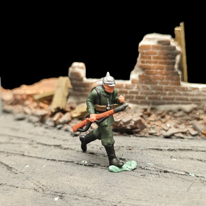 1/72 Scale German Soldiers Painted Figures for Model Dioramas
