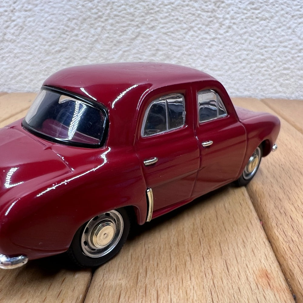 1/43 Scale 1960 Renault Dauphine Vintage Car Diecast Model