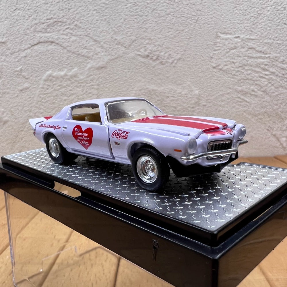 1/64 Scale 1972 Chevrolet Camaro Z/28 Coke Diecast Model Car