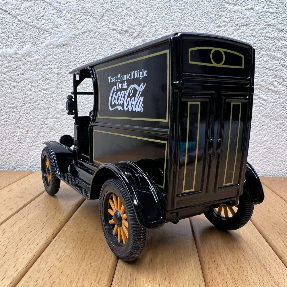 1/24 Scale 1917 Ford Model T Diecast Model Car