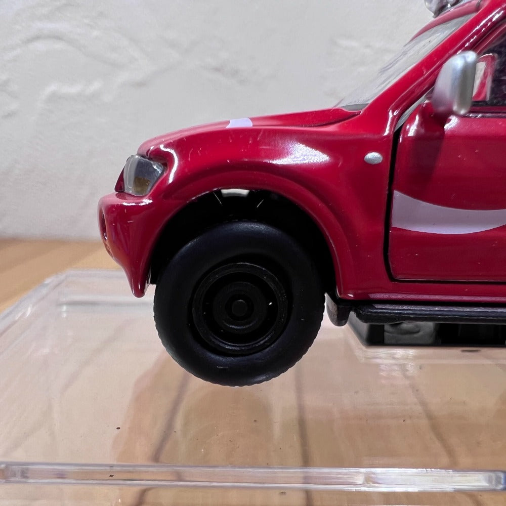 1/64 Scale 2004 Mitsubishi Pajero SUV Coke Diecast Model Car