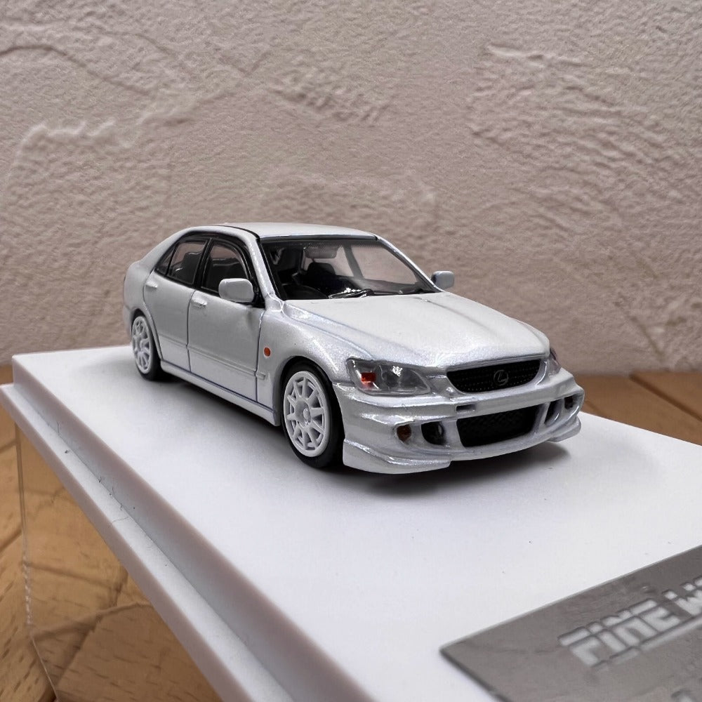 1/64 Scale Lexus IS 200 Executive Car Diecast Model