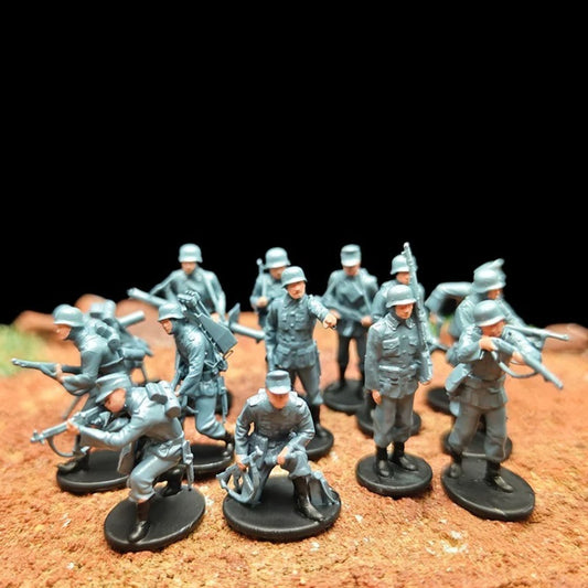 1/72 Scale WWII German Army Soldiers Painted Figures Set for Model Dioramas