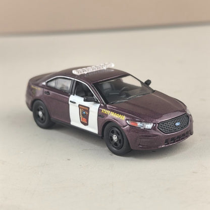 1/64 Scale Ford Taurus Minnesota State Patrol Police Interceptor Sedan Diecast Model Car