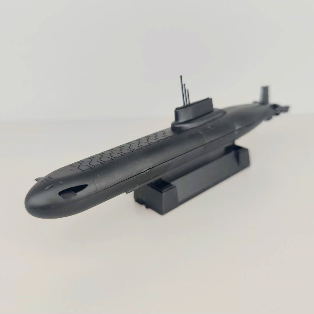 1/1200 Scale Project 941 Akula Typhoon-Class Ballistic Missile Submarine Pre-built Plastic Collectible Model