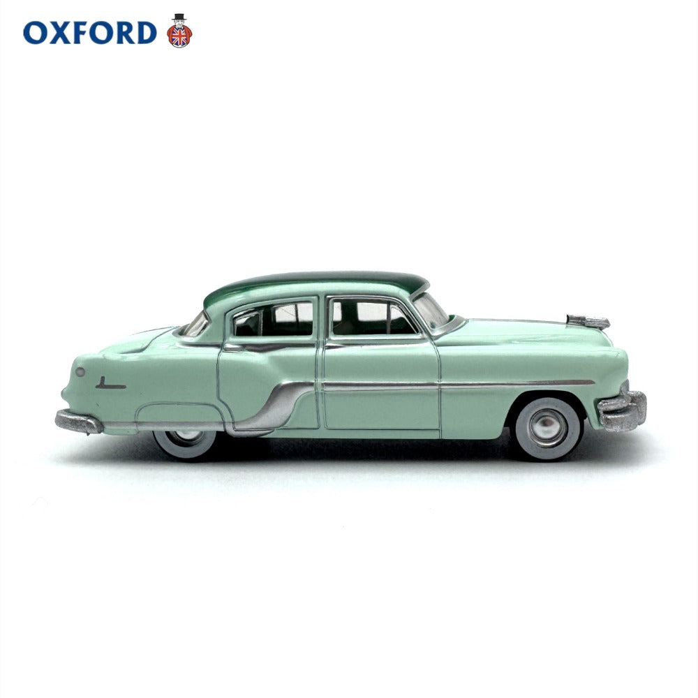 1/87 Scale 1954 Pontiac Chieftain Green Diecast Model Car