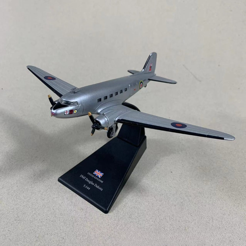 1/144 Scale 1945 Douglas C-47 Skytrain RAF Dakota WWII British Military Transport Aircraft Diecast Model
