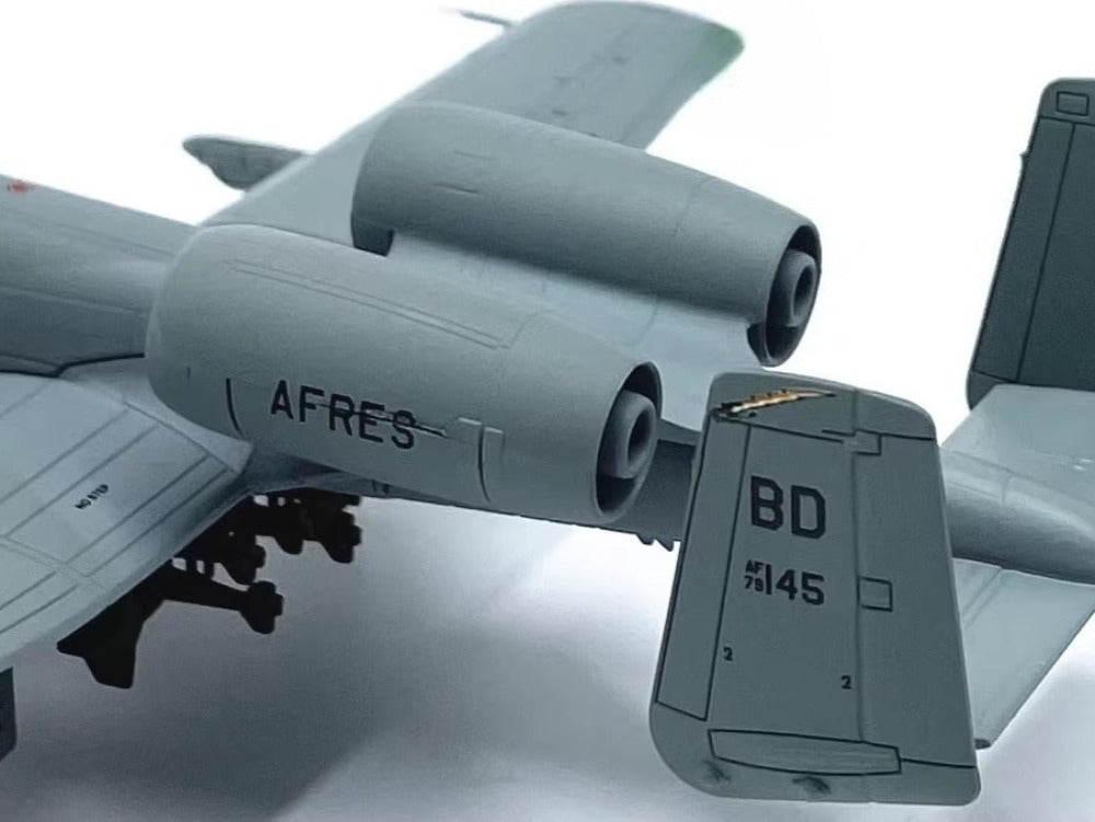 1/100 Scale A-10C Thunderbolt II Warthog USAF Close Air Support Attack Aircraft Diecast Model
