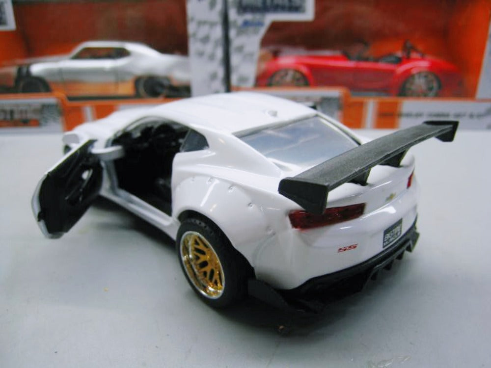 1/32 Scale 2016 Chevrolet Camaro Pony Car Diecast Model