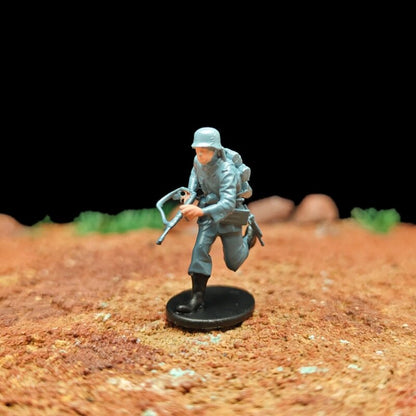 1/72 Scale WWII German Army Soldiers Painted Figures for Model Dioramas